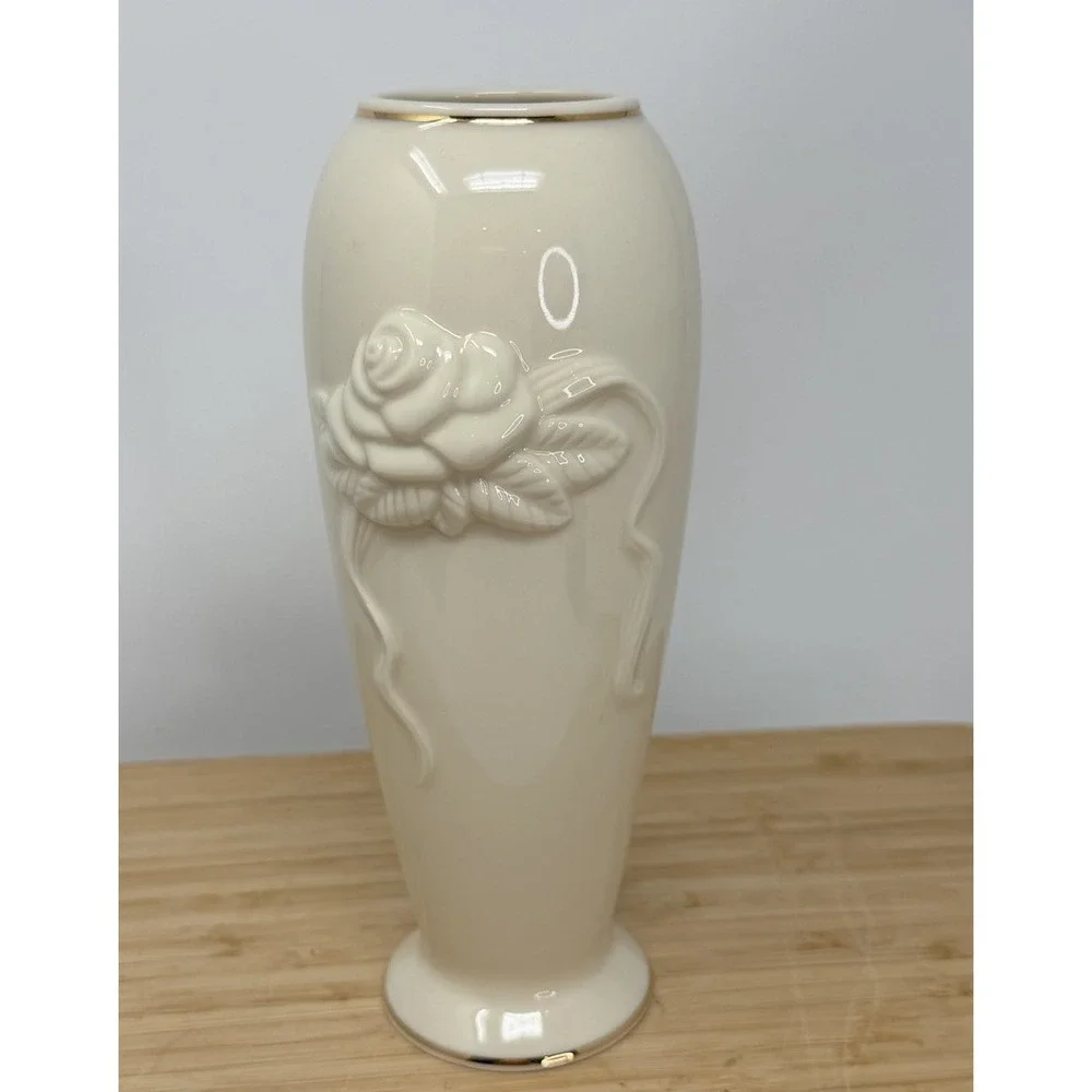 Vintage Lenox Rose Bud Vase Gold Trim 7.5" Cream Ivory Hand Crafted EUC - Picture 1 of 6